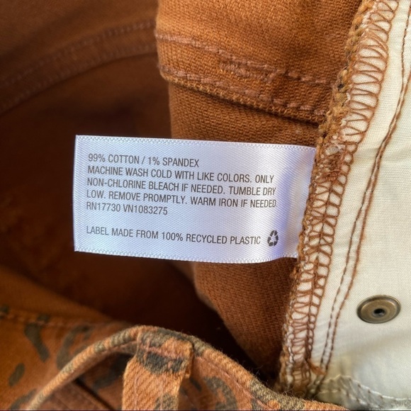 Universal Thread High-Rise Vintage Straight Jeans Size 10 NEW - Picture 8 of 11